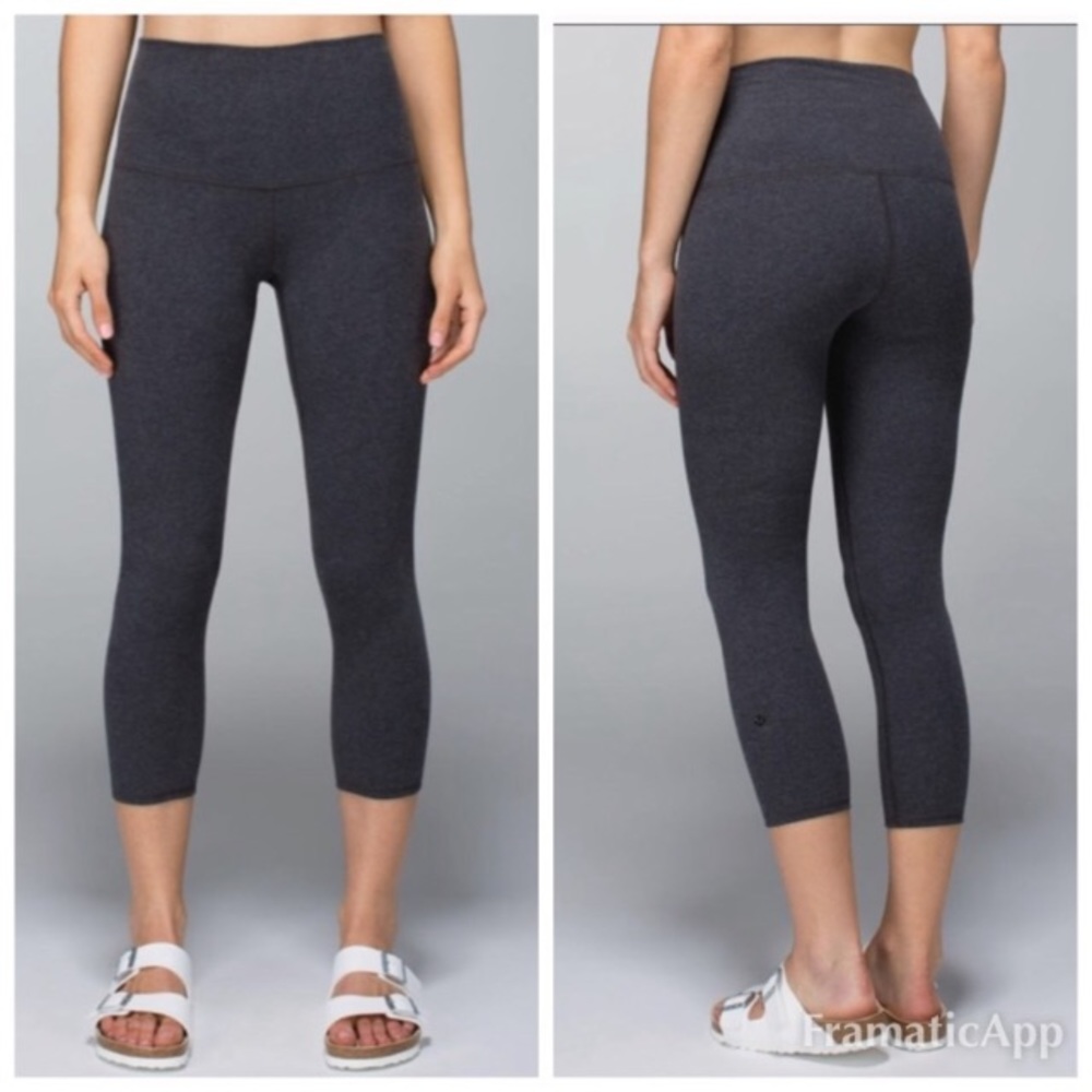 SZ 8 LULULEMON WUNDER UNDER ROLL-DOWN CROPS